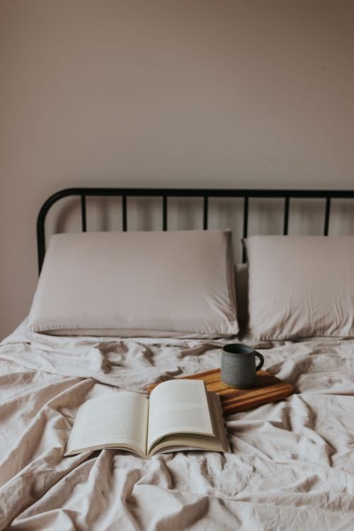 Calm bedroom set up for a sleep hygiene routine for beginners
